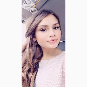 Meet your Posher, Hannah